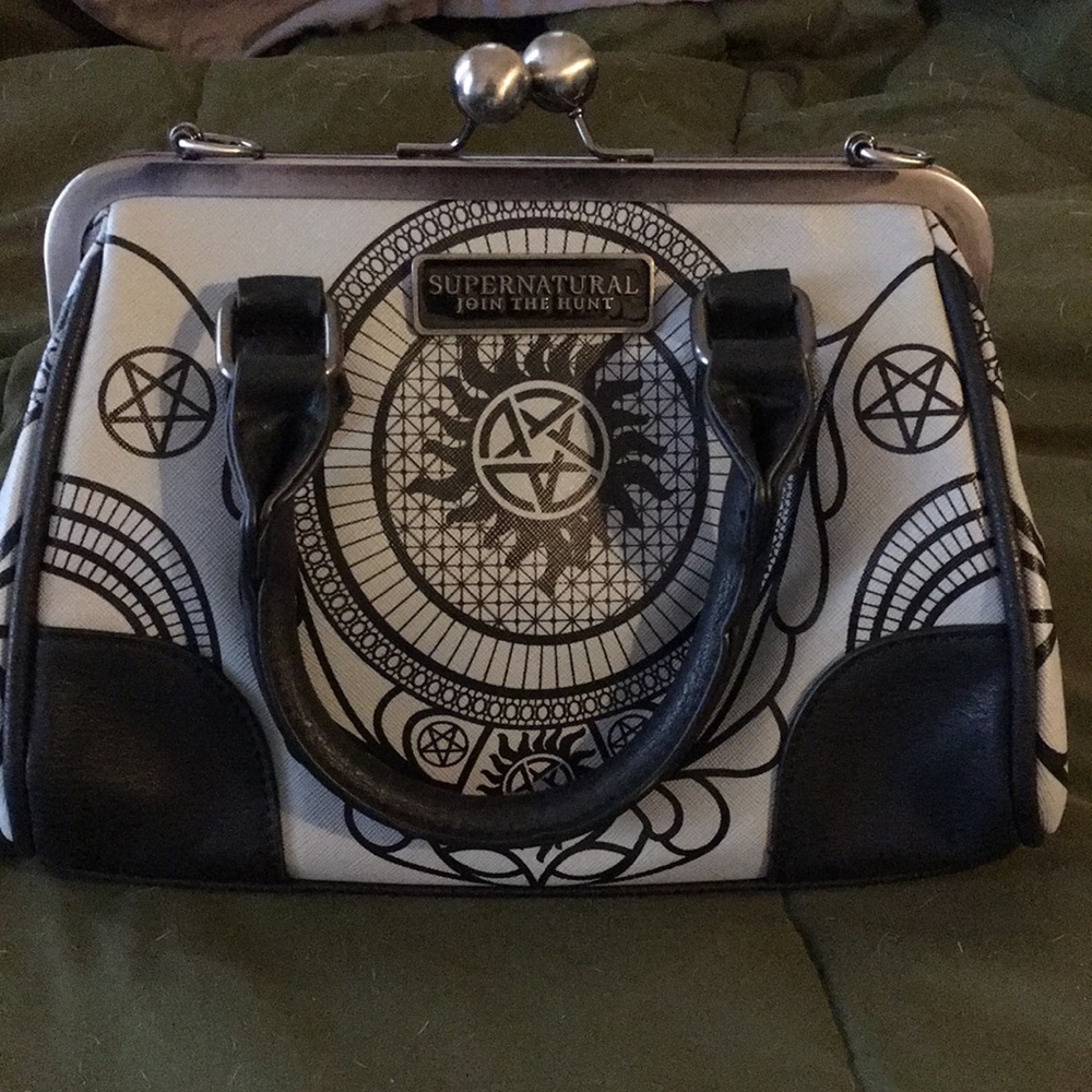 Supernatural purse